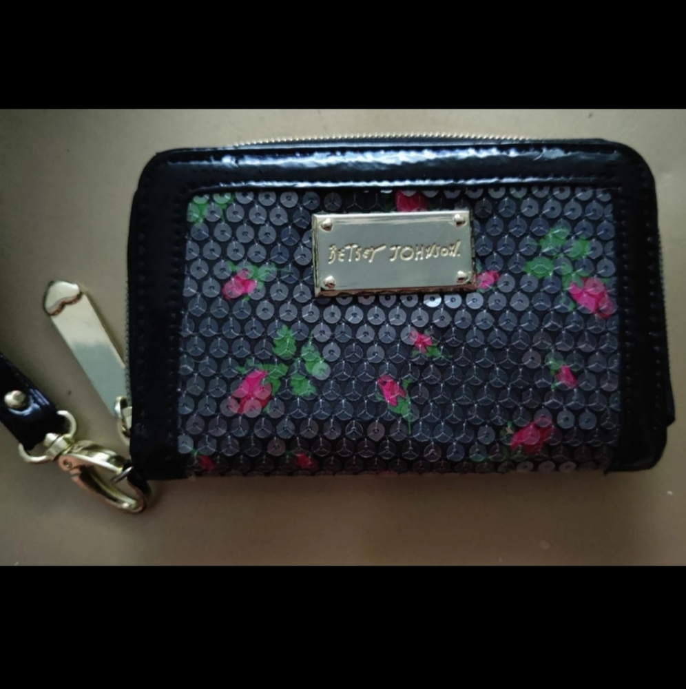 Betsey Johnson wallet wristlet